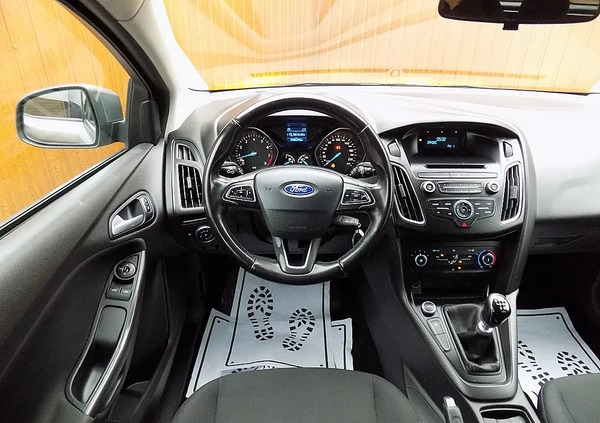Ford Focus cena 29900 przebieg: 168000, rok produkcji 2016 z Ryki małe 379